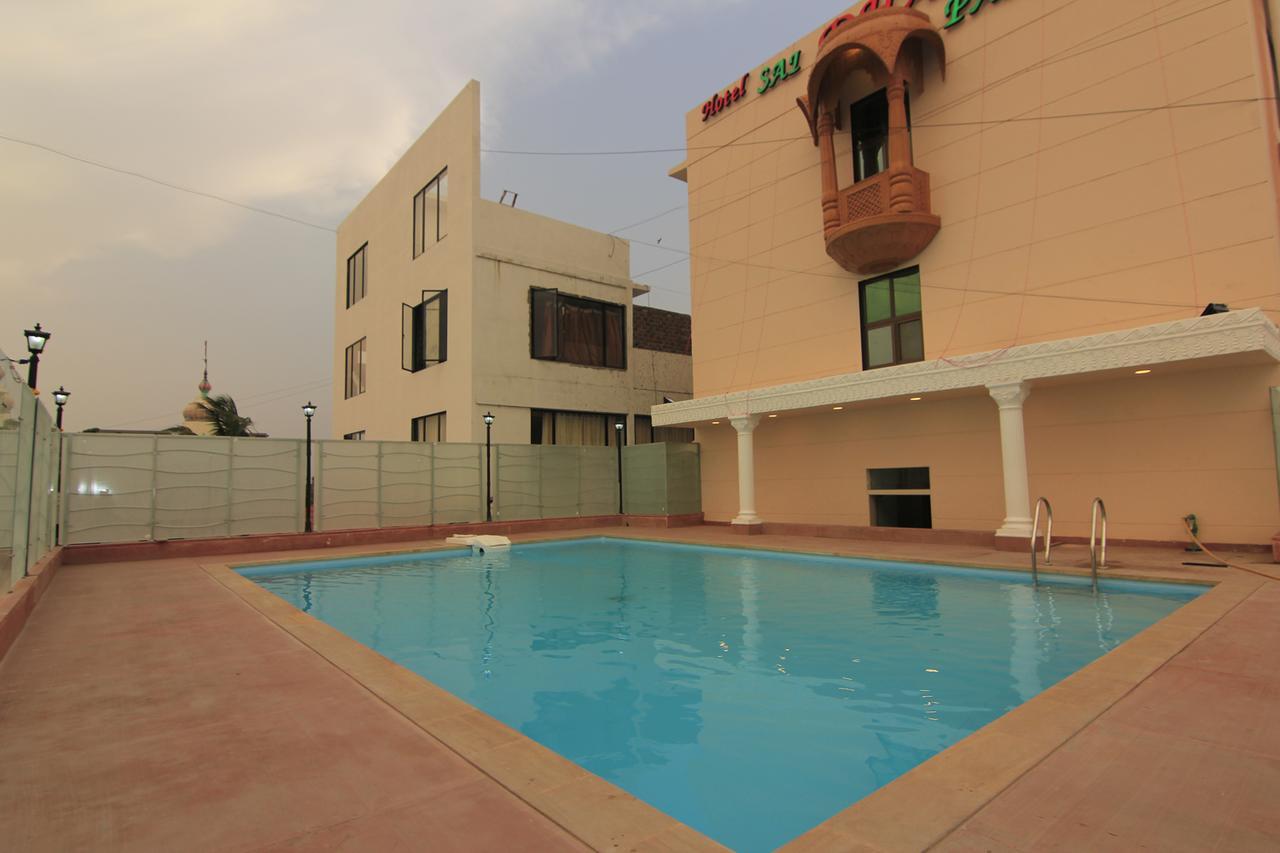 Hotel Sai Dharam Palace Ширди Экстерьер фото
